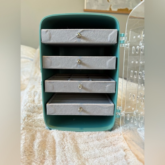 Jewellery Organizer - Picture 7 of 8
